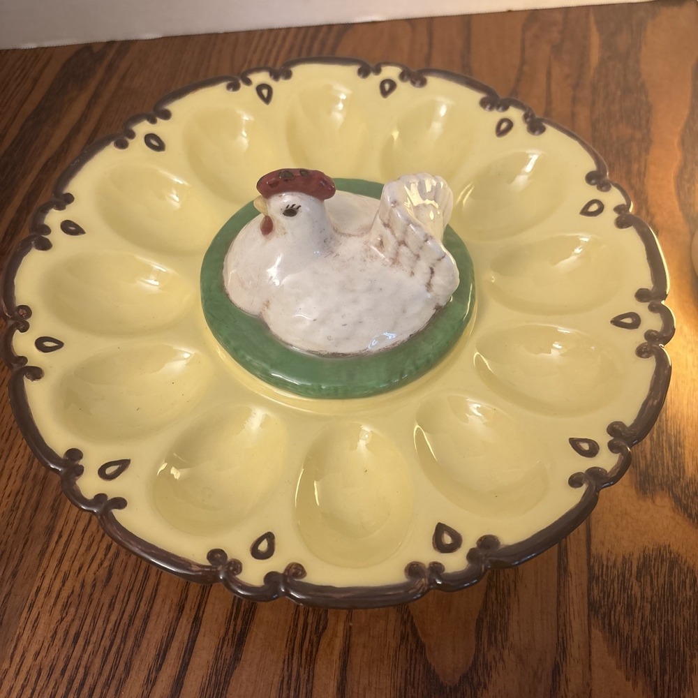 Vintage 1980's Ceramic Hen on Nest Deviled Egg Plate Pedestal Platter 9.5"